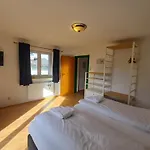 Dom wakacyjny The Steinbock With Garden And Bbq Zell am See
