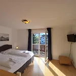 The Steinbock With Garden And Bbq * Zell am See