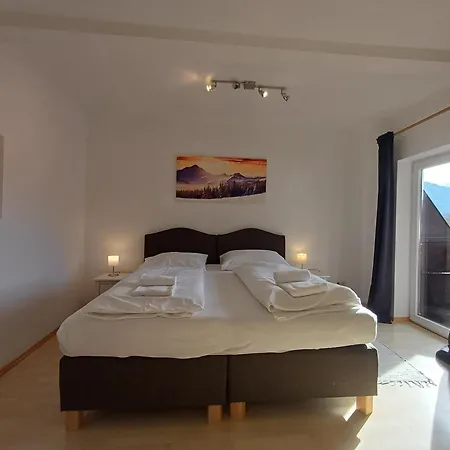 The Steinbock With Garden And Bbq Целль-ам-Зе